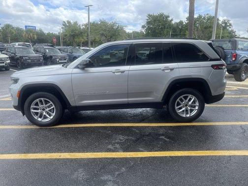 2025 Jeep Grand Cherokee Laredo X
