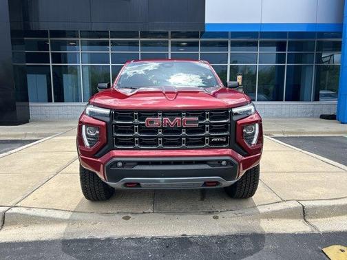 2025 GMC Canyon AT4
