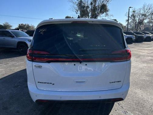 2026 Chrysler Pacifica Limited