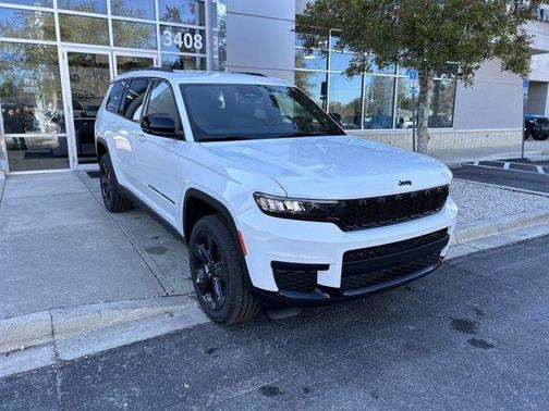 2025 Jeep Grand Cherokee L Laredo