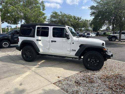 2025 Jeep Wrangler Sport