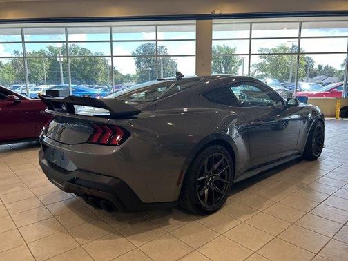 2025 Ford Mustang Dark Horse