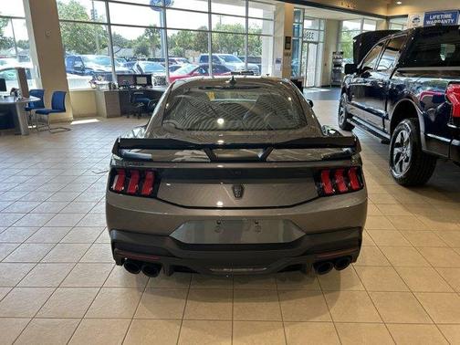 2025 Ford Mustang Dark Horse