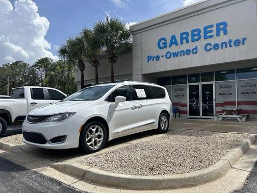 2019 Chrysler Pacifica Touring-L