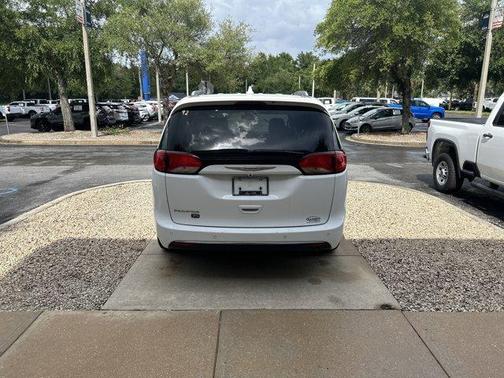 2019 Chrysler Pacifica Touring-L