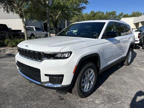 Bright White Clearcoat 2026 Jeep Grand Cherokee L Laredo