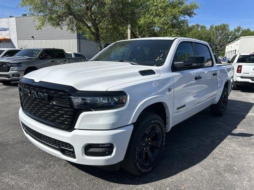 Bright White Clearcoat 2026 RAM 1500 Big Horn/Lone Star