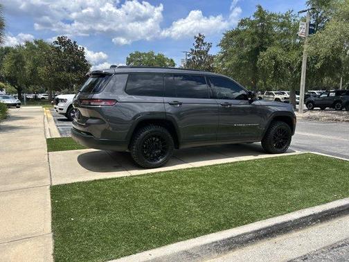 Metallic 2024 Jeep Grand Cherokee L Laredo