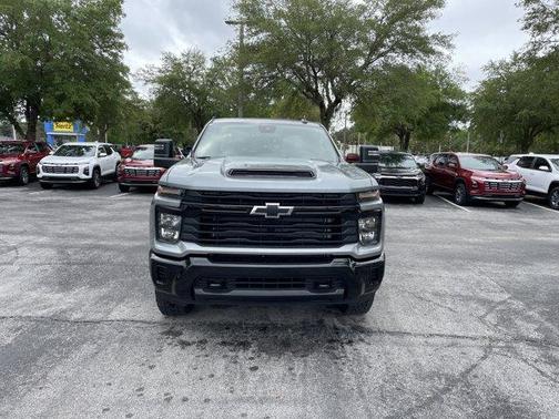 Sterling Gray Metallic 2026 Chevrolet Silverado 2500 Custom