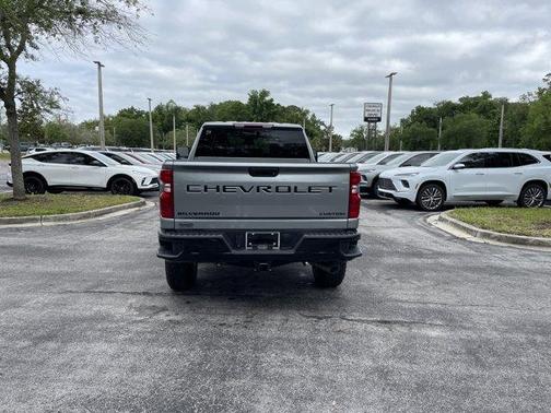Sterling Gray Metallic 2026 Chevrolet Silverado 2500 Custom