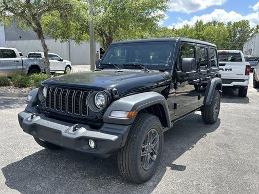Black Clearcoat 2026 Jeep Wrangler Sport