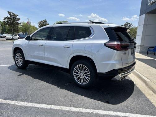 2025 GMC Acadia Denali