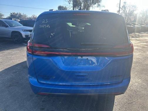 2026 Chrysler Pacifica Limited