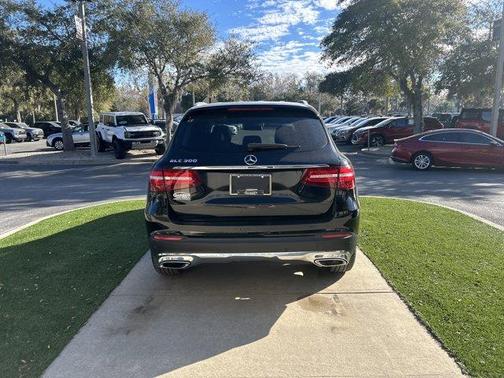 2019 Mercedes-Benz GLC 300 Base