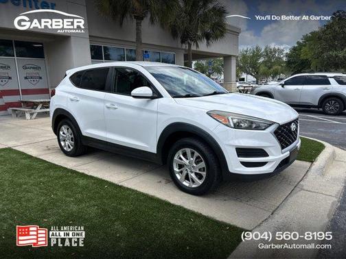 Dazzling White 2019 Hyundai TUCSON SE