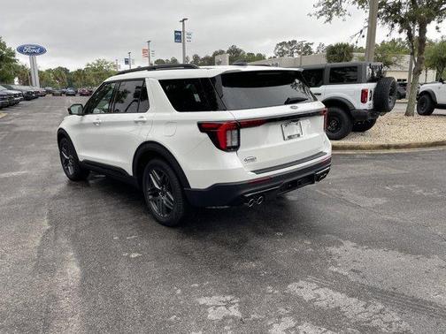 Star White 2026 Ford Explorer ST