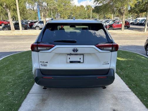 2022 Toyota RAV4 Hybrid XLE Premium