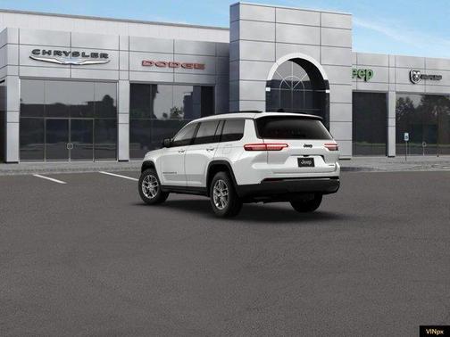 Silver Zynith 2026 Jeep Cherokee