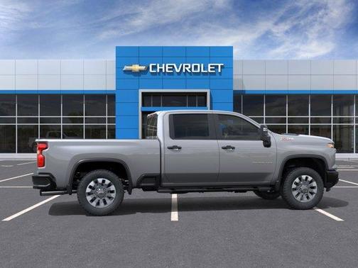 Sterling Gray Metallic 2026 Chevrolet Silverado 2500 Custom