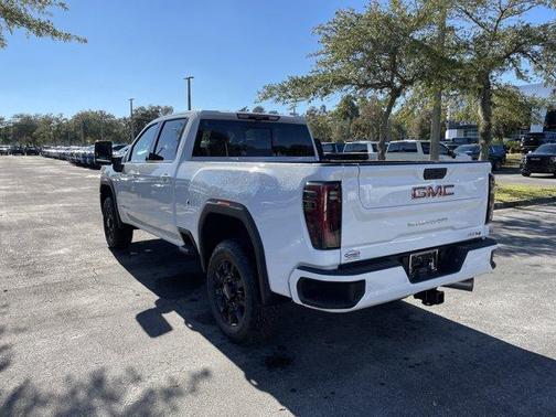 2026 GMC Sierra 2500 AT4