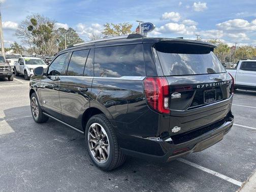 2026 Ford Expedition King Ranch