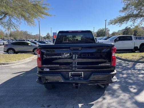 2026 Chevrolet Silverado 2500 Custom