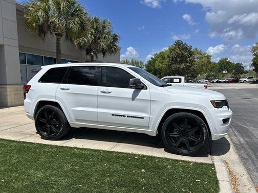 Bright White Clearcoat 2021 Jeep Grand Cherokee Limited