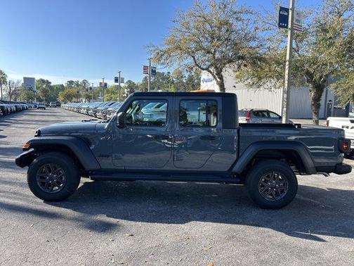 Anvil Clearcoat 2026 Jeep Gladiator Sport