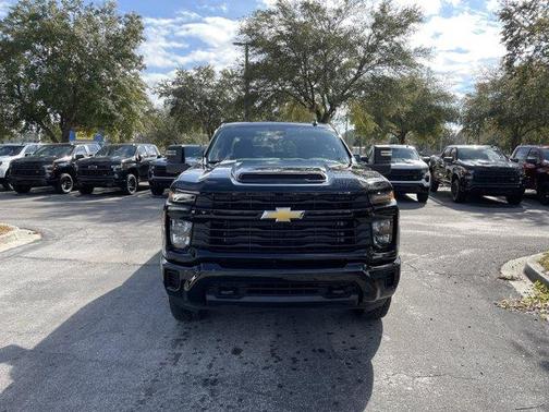 2026 Chevrolet Silverado 2500 Custom