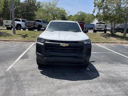 Summit White 2026 Chevrolet Colorado WT