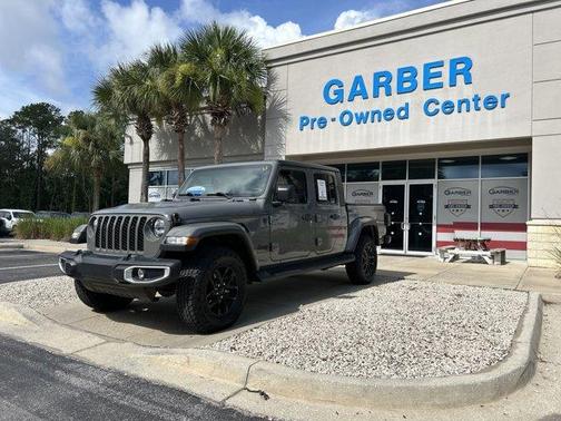 2023 Jeep Gladiator Sport