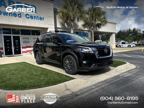 2024 Nissan Pathfinder SV