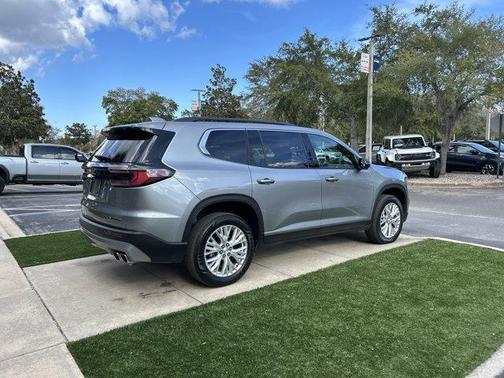 2024 GMC Acadia Elevation