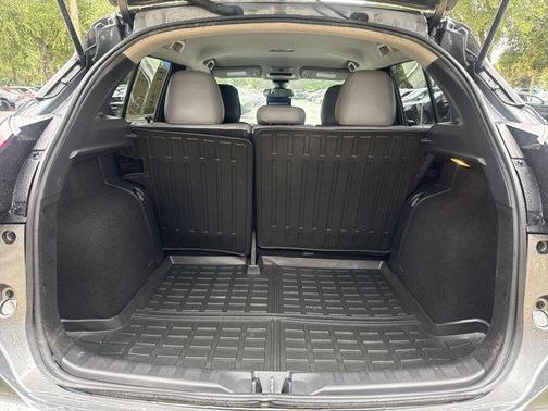 Gun Metallic 2021 Nissan Kicks SR