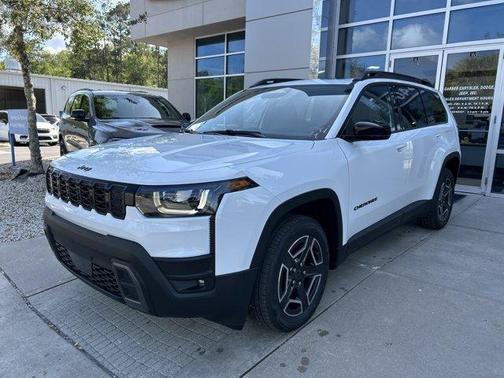 Bright White Clearcoat 2026 Jeep Cherokee LAREDO/LIMITED
