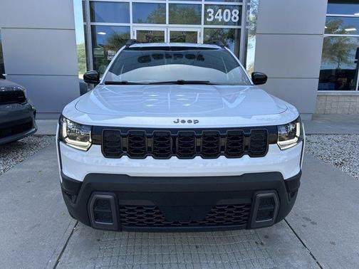 Bright White Clearcoat 2026 Jeep Cherokee LAREDO/LIMITED
