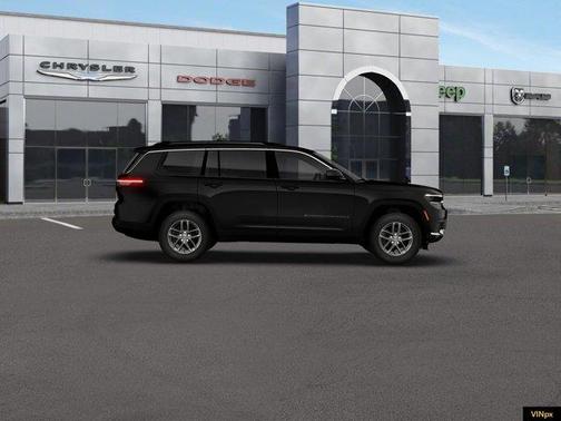 Diamond Black 2026 Jeep Grand Cherokee