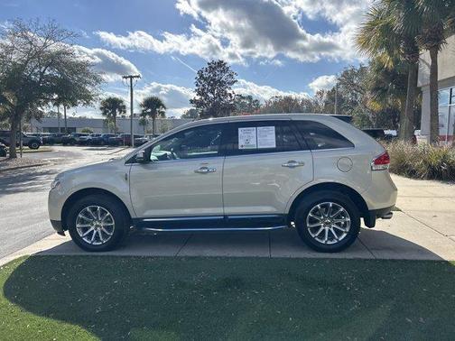 2015 Lincoln MKX Base