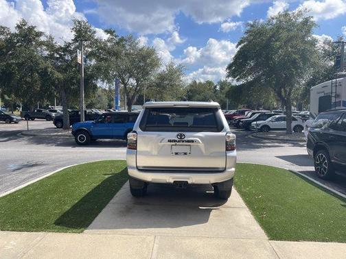 2020 Toyota 4Runner SR5