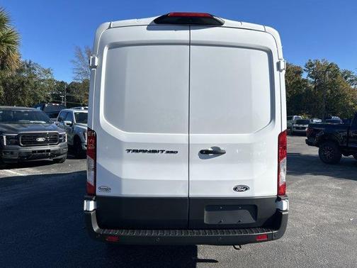 2026 Ford Transit-250 148 WB Medium Roof Cargo
