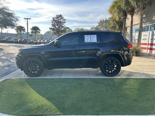 2022 Jeep Grand Cherokee WK Laredo