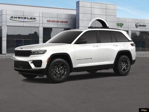 2025 Jeep Grand Cherokee Laredo