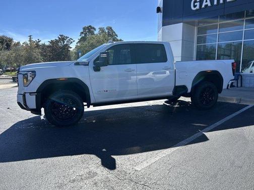 2026 GMC Sierra 2500 AT4