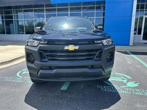2025 Chevrolet Colorado WT