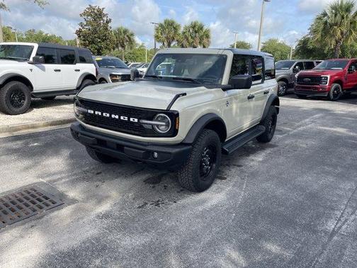 Beige 2026 Ford Bronco Outer Banks