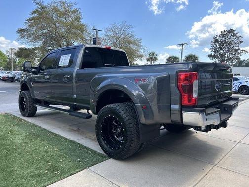 Magnetic 2019 Ford F-350 Lariat Super Duty