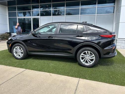 Ebony Twilight Metallic 2026 Buick Envista Preferred