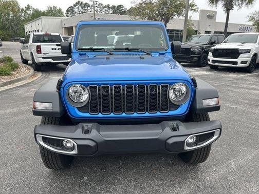 Hydro Blue Pearlcoat 2026 Jeep Gladiator Sport