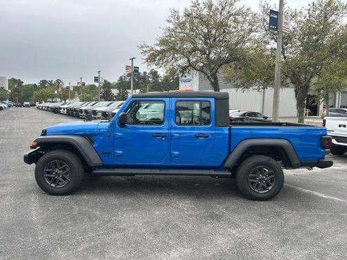 Hydro Blue Pearlcoat 2026 Jeep Gladiator Sport