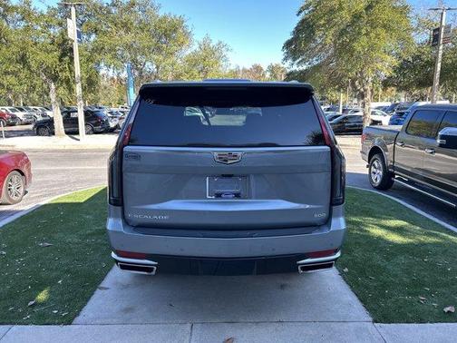 2024 Cadillac Escalade ESV Premium Luxury